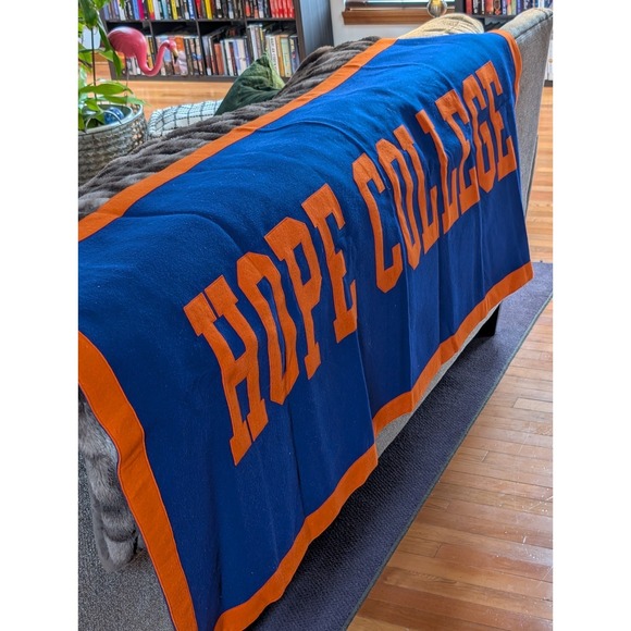 Hope College RARE 1950s Chipenco Banner Flag Chicago Pennant Company 31"x 67" - Picture 3 of 16